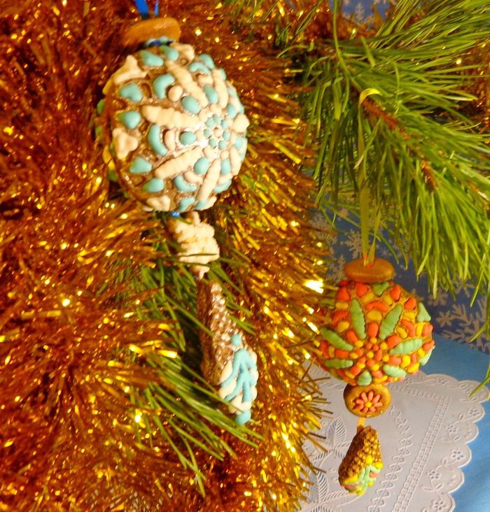 Пряники &amp;quot;Новогодние игрушки с сюрпризом&amp;quot;