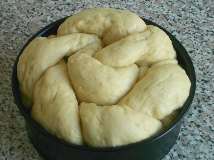 Кулич плетеный