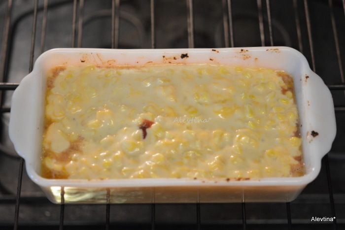 Мясной хлеб с кукурузным слоем