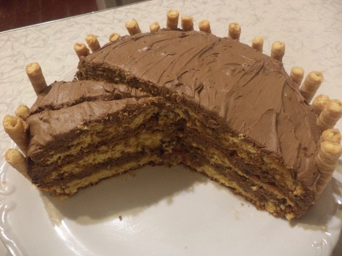 Миндальный торт с шоколадно-сливочным кремом