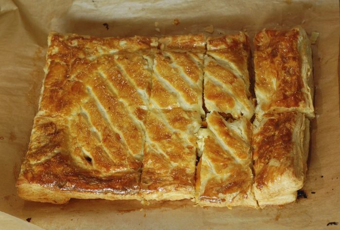 Пирог с тыквой, луком и сыром 