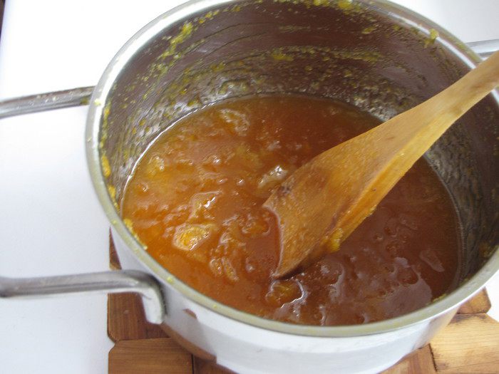 ореховый пирог с апельсиновым конфи