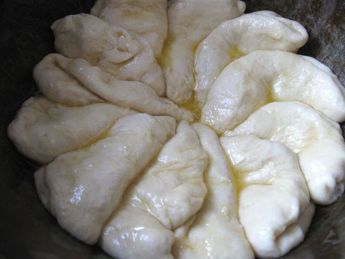 Булочка в казане