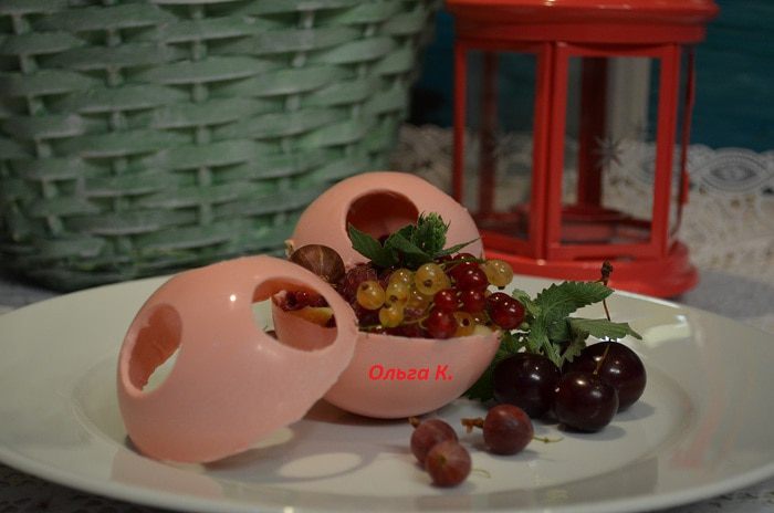 Клубничные шоколадные шары с лимонным кремом