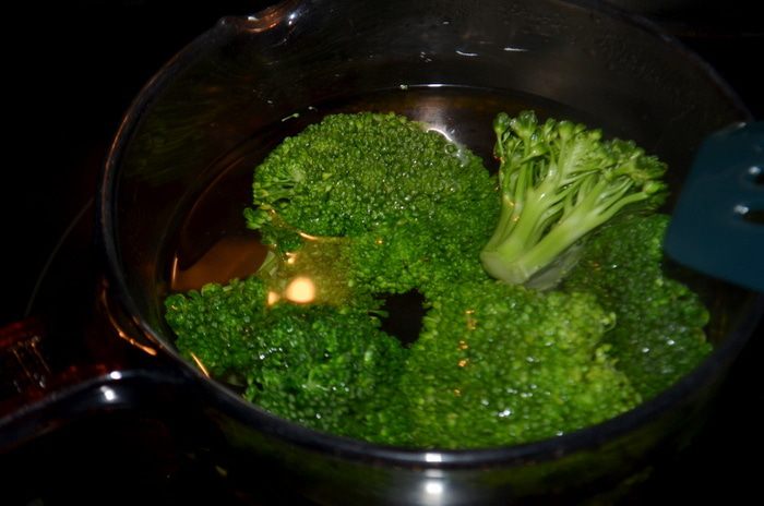 Брокколи с чесноком