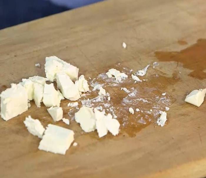 Маффины с брынзой и помидорами 