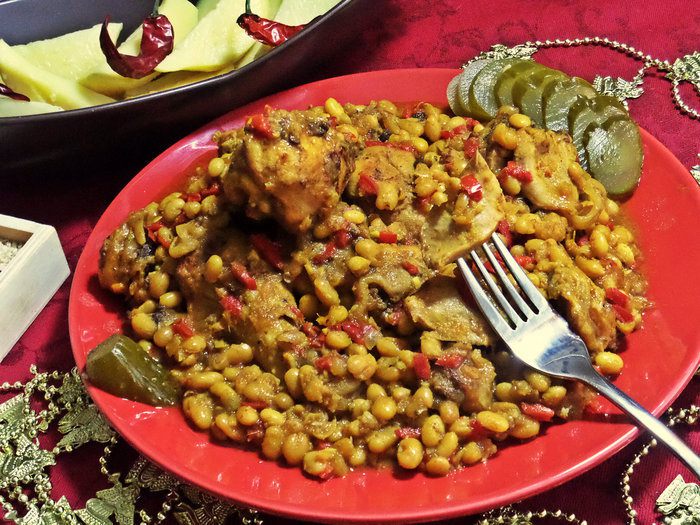 Карри с курицей и фасолью