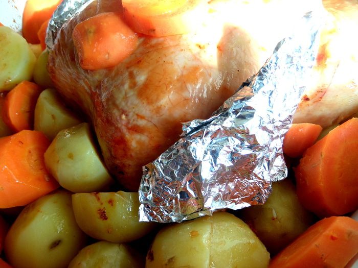 Курица с морковью и картофелем