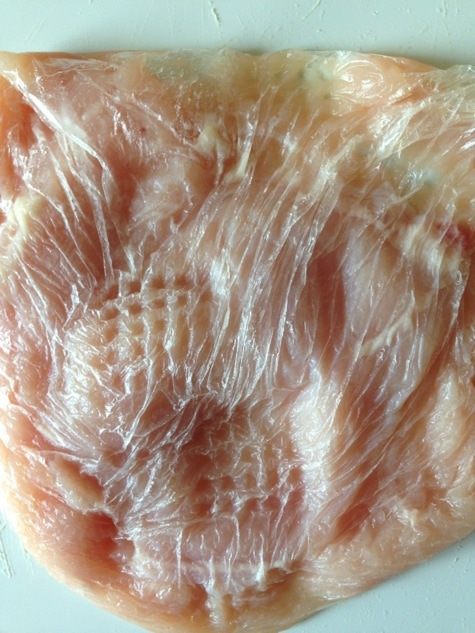 Куриный рулет с омлетом и охотничьими колбасками