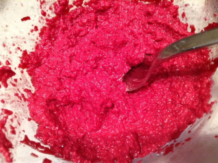 Спагетти со свекольным соусом