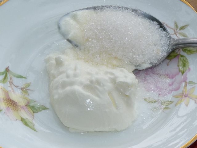 Сладкие тосты с клубникой