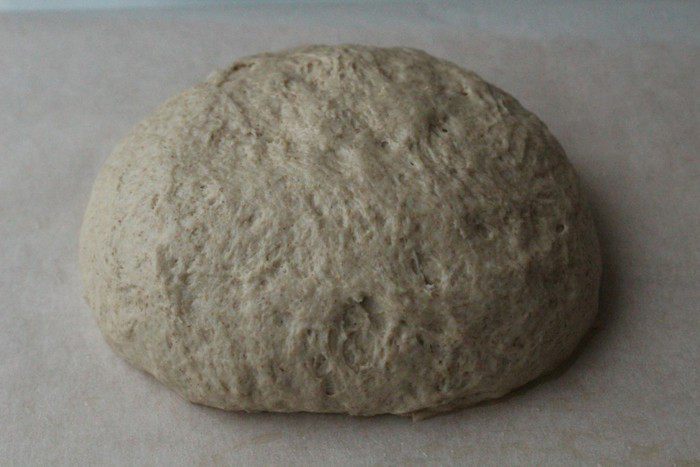 Ржаной хлеб на пиве с медом и овсяными хлопьями