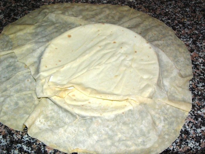 Лепешки с начинкой к завтраку