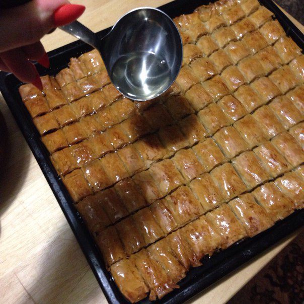 Пахлава с грецкими орехами из теста фило
