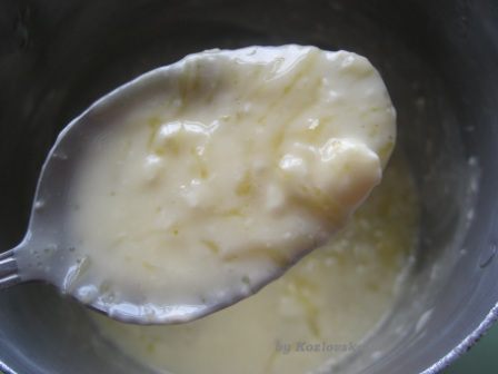 Овсяное печенье с ромово-изюмовым кремом