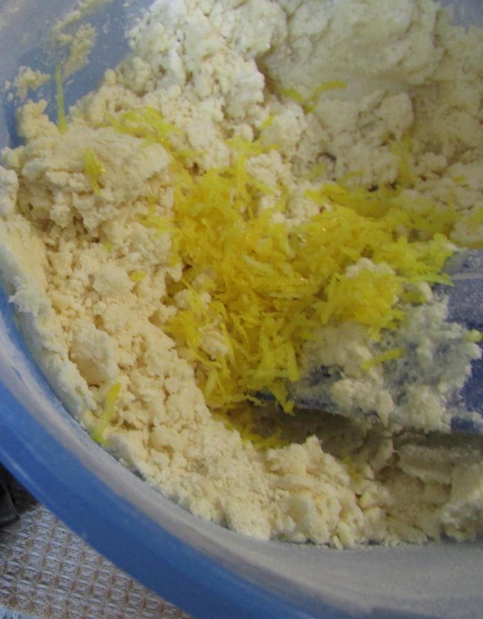 Печенье «Сердечки» с красной смородиной