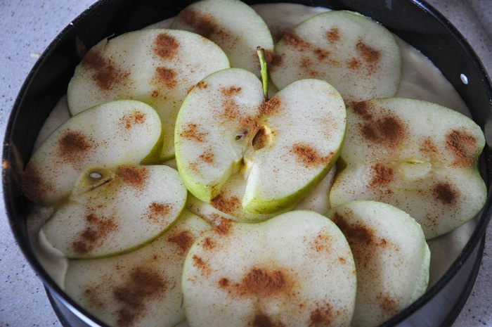 Яблочный пирог с сыром