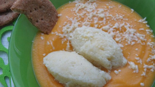 Овощной суп-пюре с манными клецками