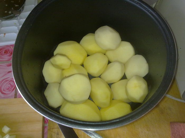 Жареный картофель с кабачком 