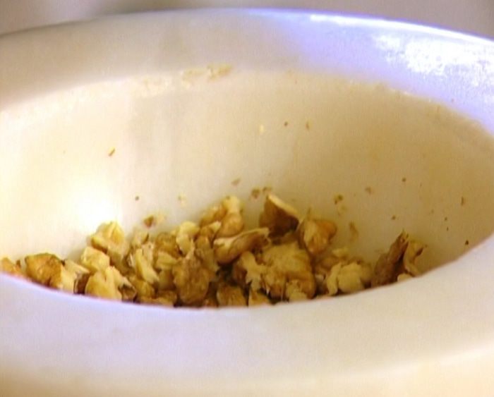 Домашний хлеб с корицей и изюмом