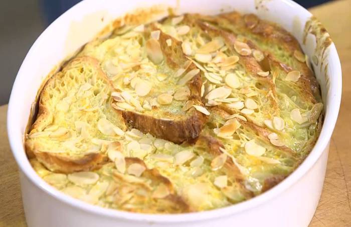 Bread-and-butter pudding 