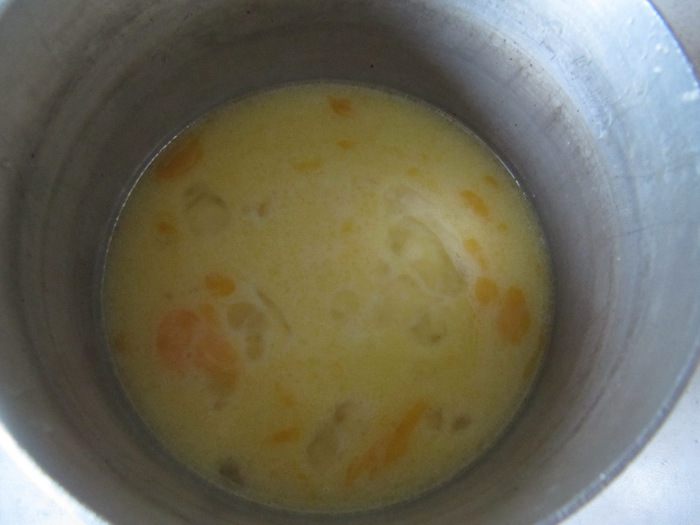 Булочки с шоколадом, вишней и песочной крошкой
