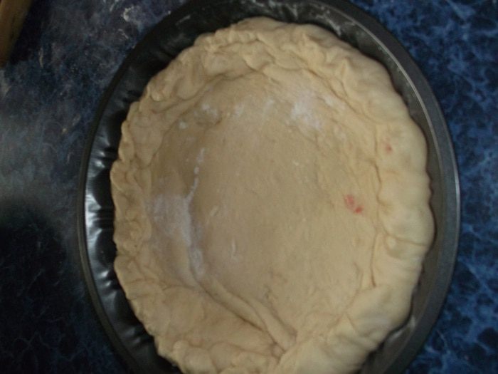 Бабушкин пирог с малиновым джемом