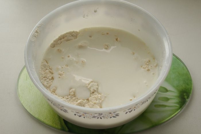 Горячие пироги с курицей на ужин