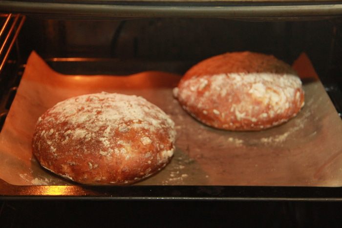 Хлеб с полбой и цукатами