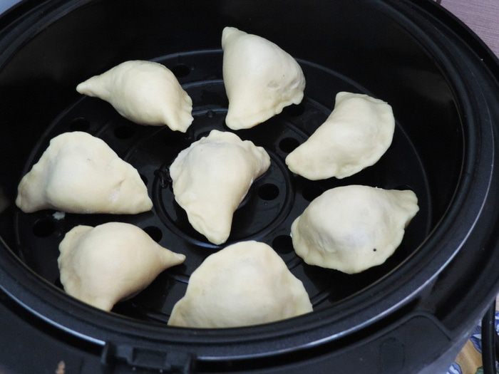 Вареники с клубникой на пару 