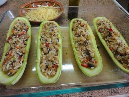 Кабачки с рисом и грибами