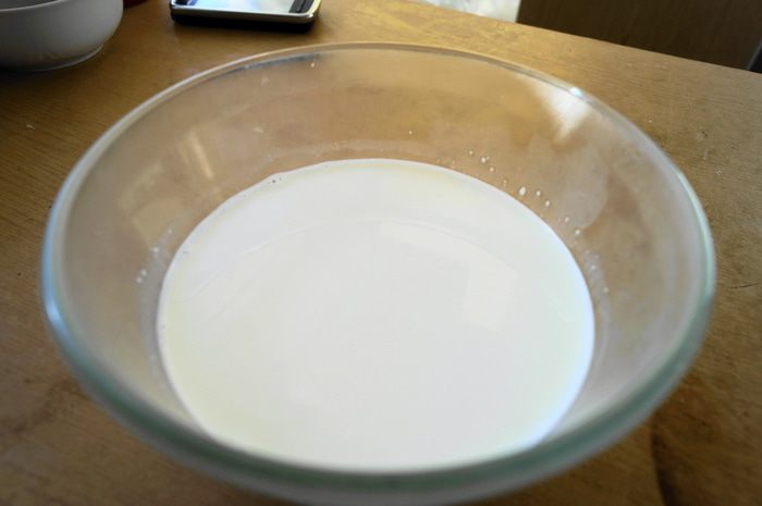 Дрожжевые блинчики с сыром