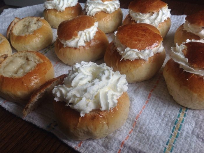 Семла - шведская булочка