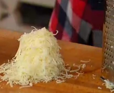 Блины с луком и сыром 