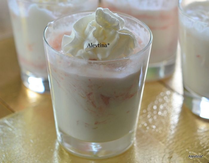 Английский десерт с ревенем