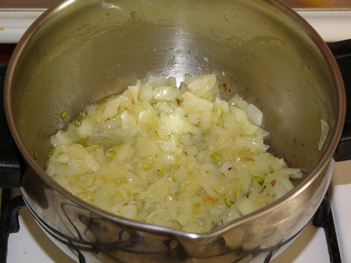 Суп из макарон (Şehriye çorbası)