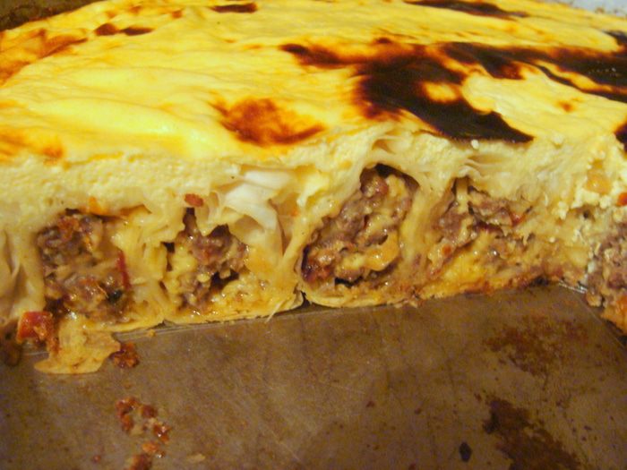 Заливной пирог-улитка с мясом и сыром