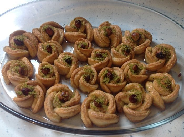 Сладкие розы (Gül tatlısı)