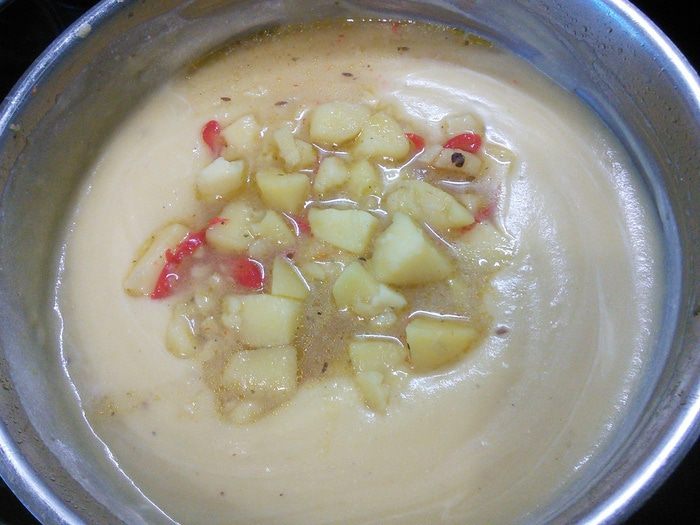 Картофельный крем-суп с креветками 