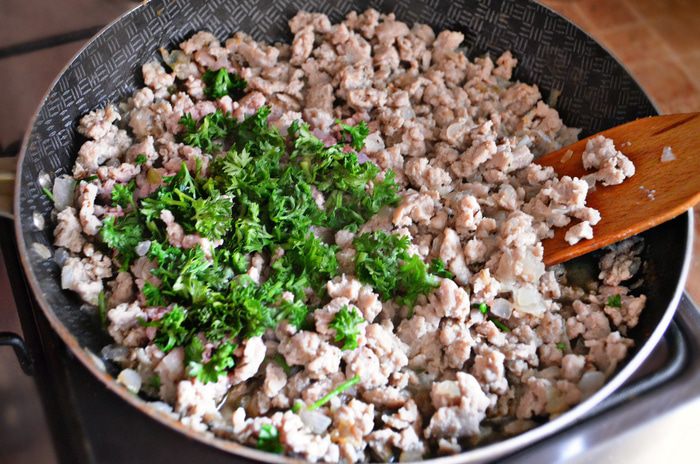 Лазанья из индейки со шпинатом и соусом из тыквы 