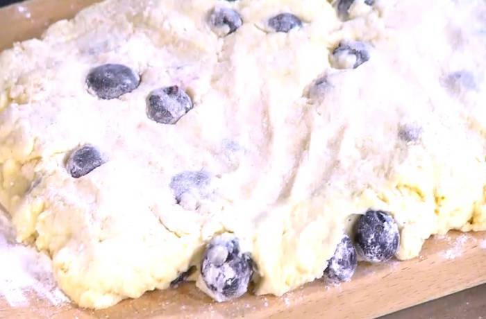 Булочки с голубикой 