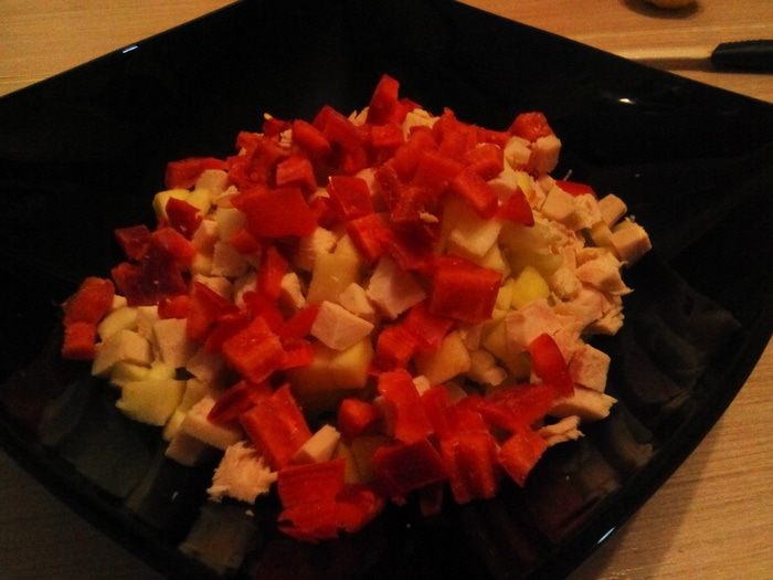 Салат с соусом из авокадо