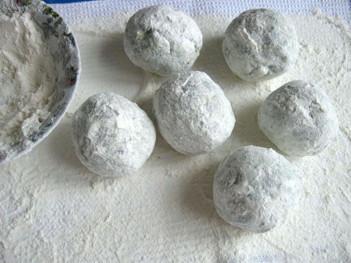 Клецки со шпинатом и сыром