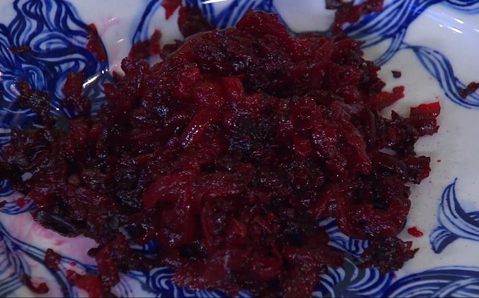 Паста со свеклой и савойской капустой 