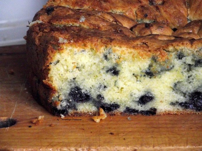 Блонди с белым шоколадом и черникой