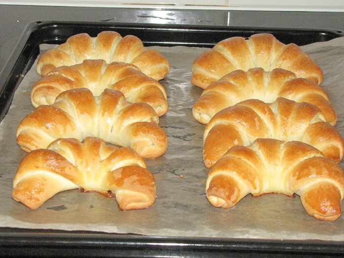 Молочные рогалики