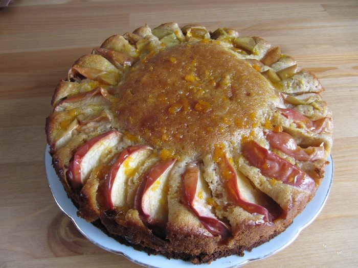 Яблочно-миндальный пирог