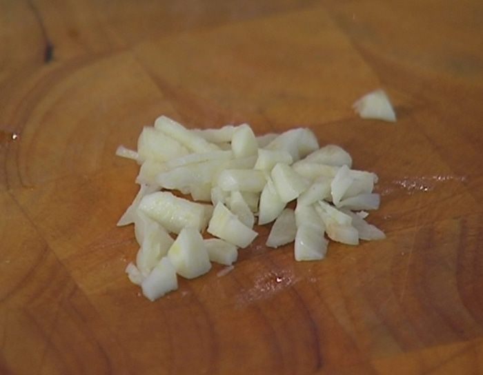 Салат с креветками, огурцом и апельсином 