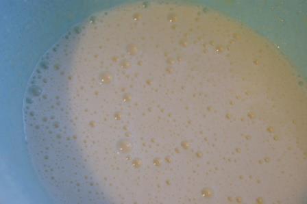 Чизкейк с белым шоколадом на миндально-кокосовой основе