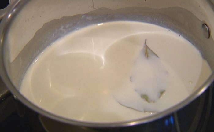 Рыбный пирог со сливочной начинкой
